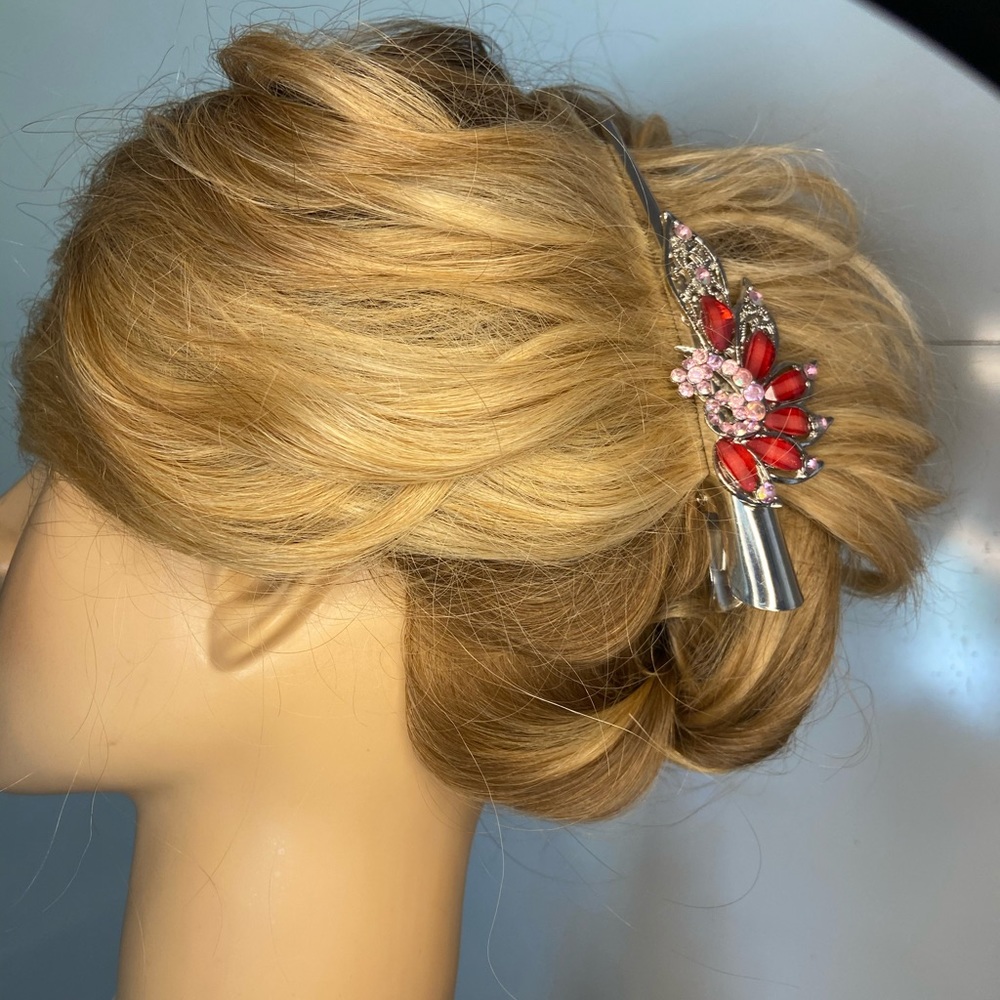 Lot of 5 New, unused, fancy hair clips. Includes 5